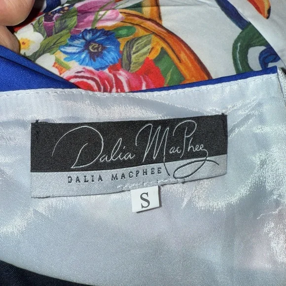 Dalia Mc Phee Chic A-line Midi Dress with Square Neck - Picture 5 of 5